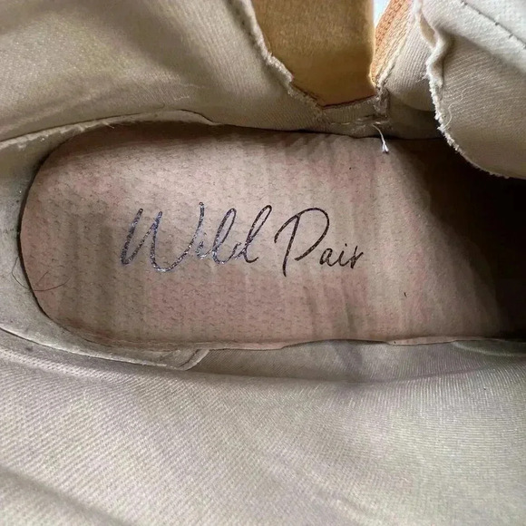 Wild Pair Womens 9M Bentli Nubuck Embellished Combat & Lace-up Boots Tan Nubuck - Picture 11 of 15